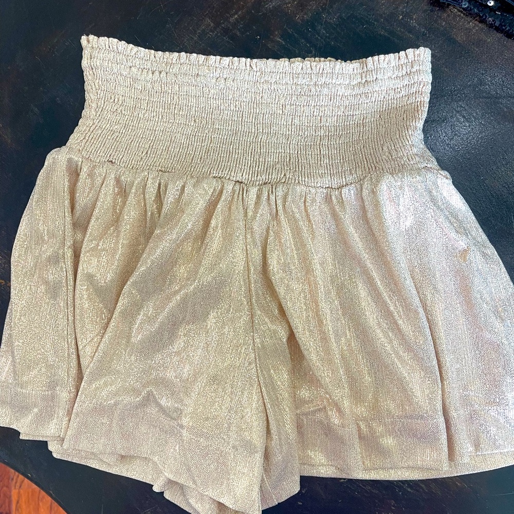 TCEC Shimmering Cream High Waist Shorts
